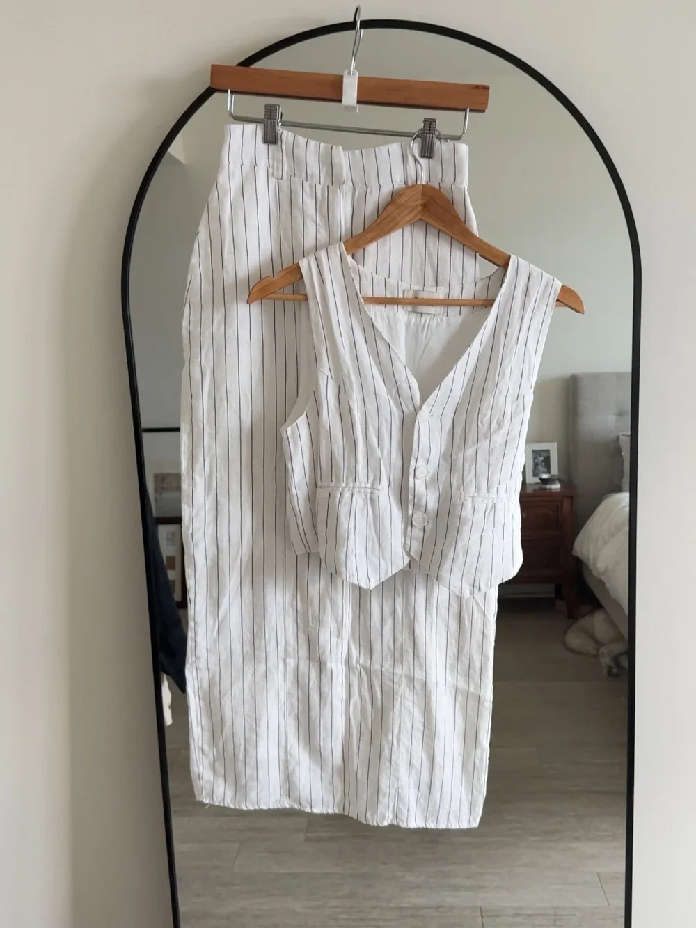 DISSH White Stripe Linen Vest & Midi Maxi Skirt 2 Piece Set Size 4 small
